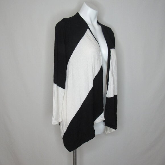 Chico's Touch of Cashmere Black White Colorblock Open Cardigan Women's 1 M - Picture 4 of 8